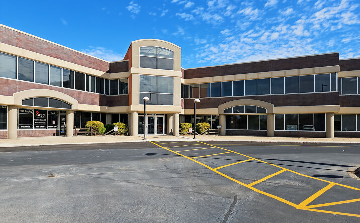 Pictures of Office property located at 258 Corporate Dr, Madison, WI 53714 for lease - image #1