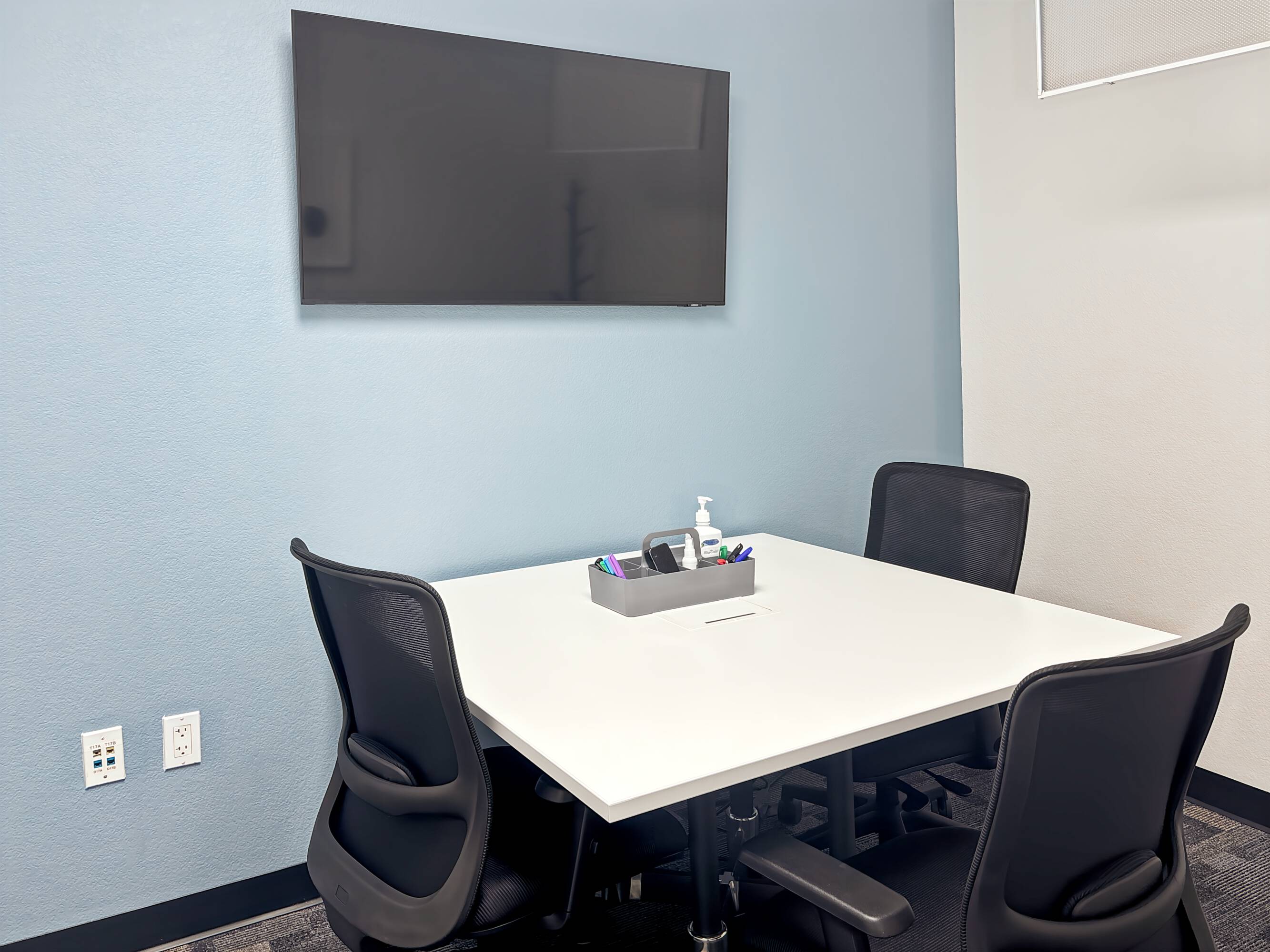 3563262