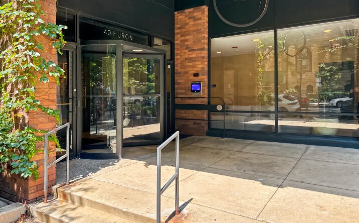 Pictures of Office property located at 40 E Huron St, Chicago, IL 60611 for lease - image #1