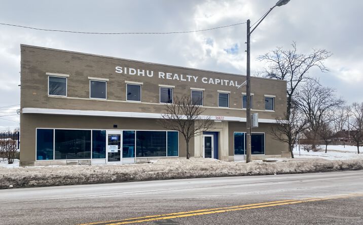 Pictures of Office property located at Chagrin Blvd 1st Floor Shaker Heights, Shaker Heights, OH 44120 for lease - image #1