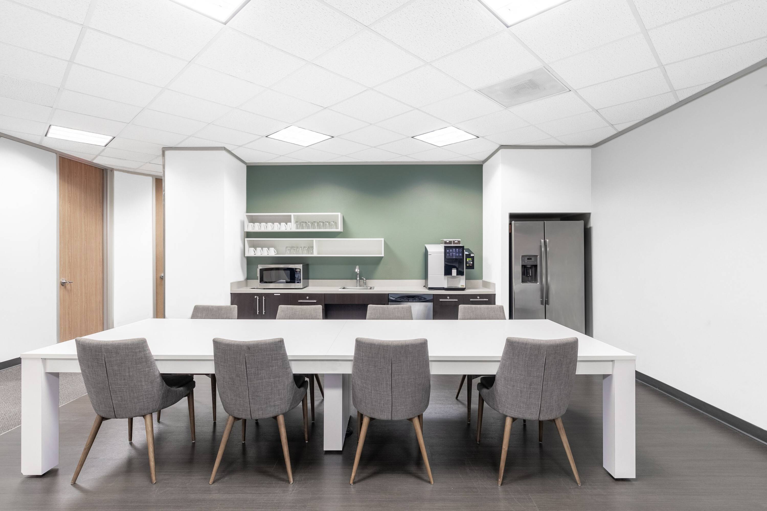 3573955