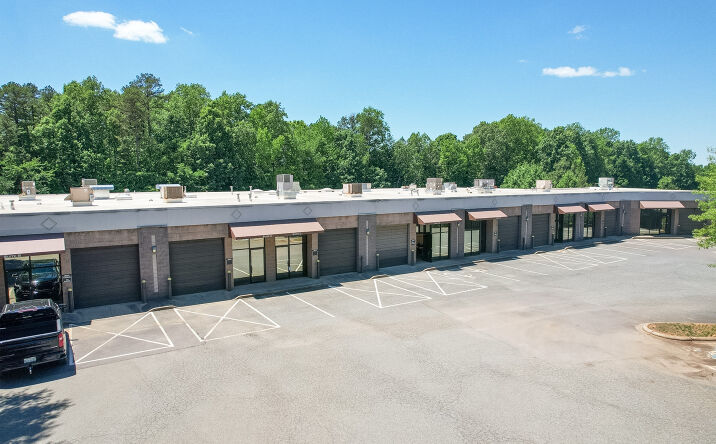Pictures of Industrial property located at 10015 Metromont Industrial Boulevard, Charlotte, NC 28269 for lease - image #1