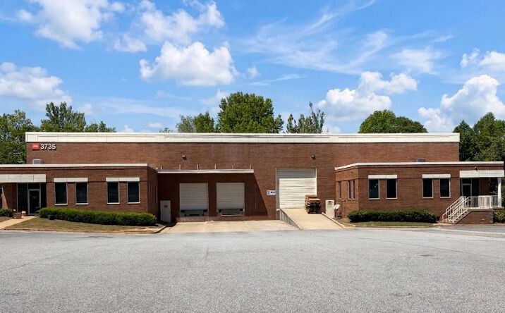 Pictures of Industrial property located at 3735 Zip Industrial Blvd, Atlanta, GA 30354 for lease - image #1
