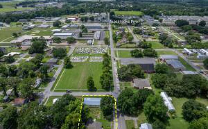 Pictures of Office property located at 229 St De Porres St, Broussard, LA 70518 for lease - image #1