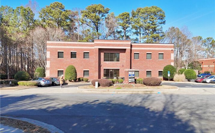 Pictures of Office property located at 4640 Valais Ct Unit 204, Johns Creek, GA 30022 for lease - image #1
