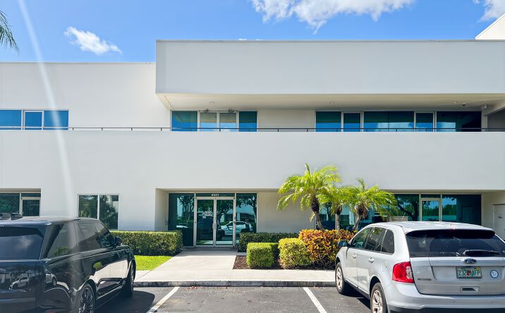 Pictures of Office property located at 6501 Park Commerce Blvd, Boca Raton, FL 33487 for lease - image #1