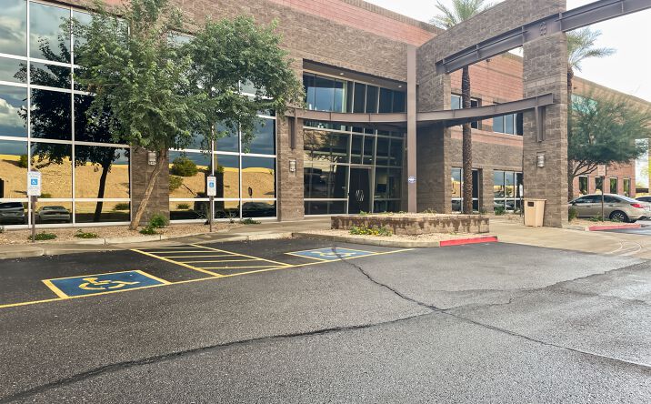 Pictures of Office property located at 19820 North 7th Street, Phoenix, AZ 85024 for lease - image #1