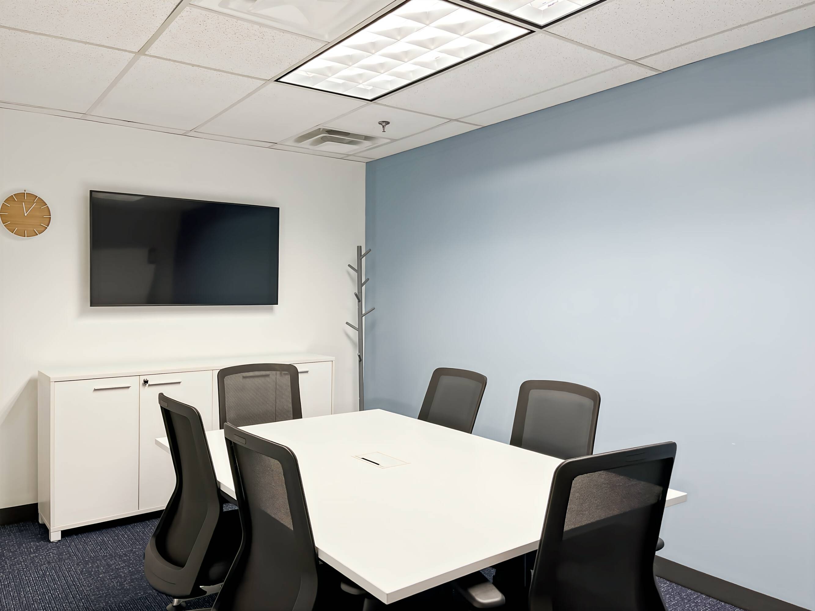 3575947
