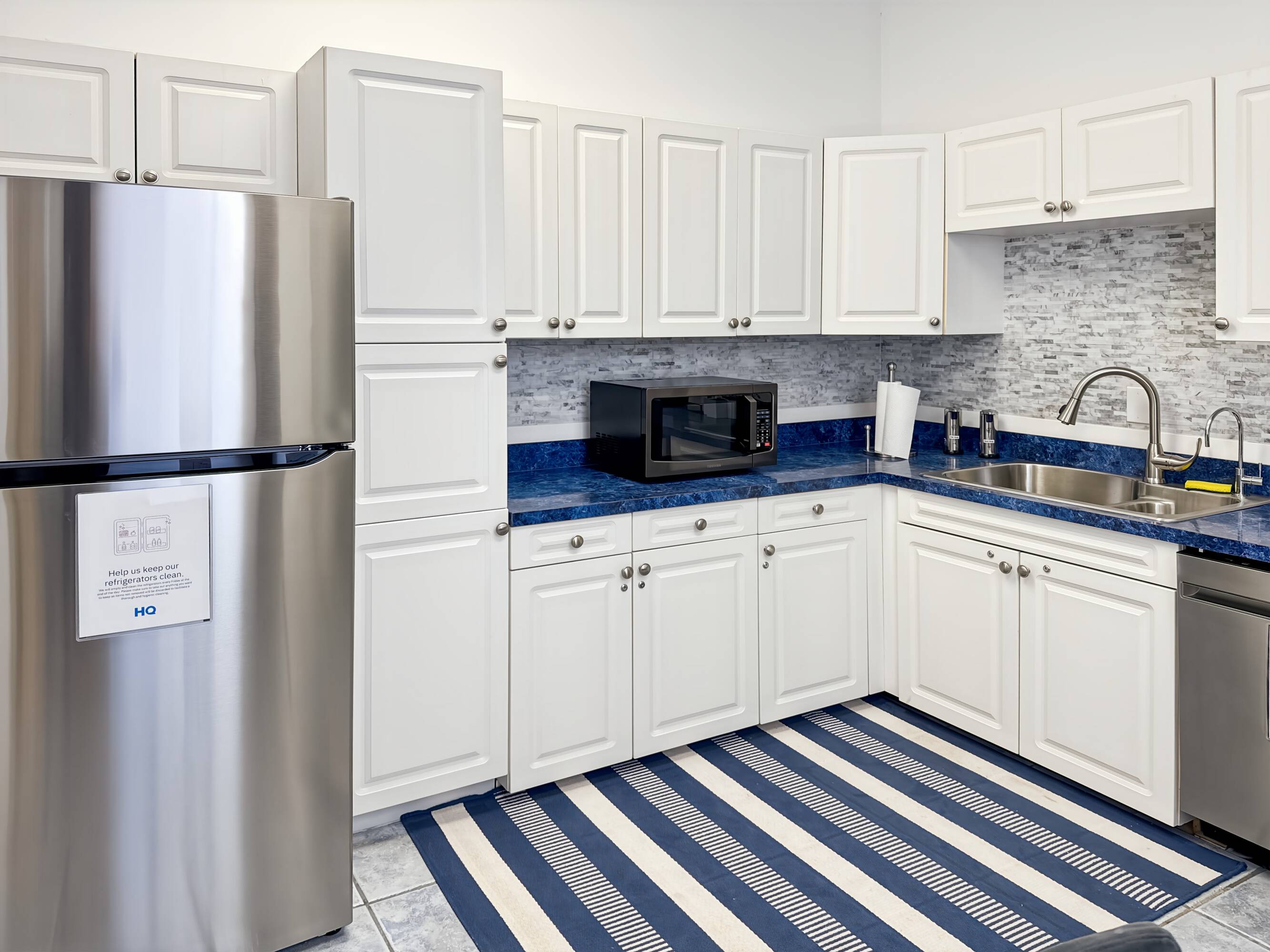 3576276