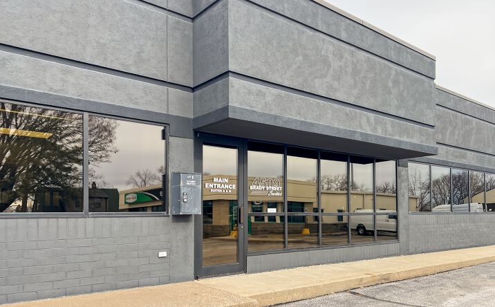 Pictures of Office property located at 4509 N Brady St 1st Floor, Davenport, IA 52806 for lease - image #1