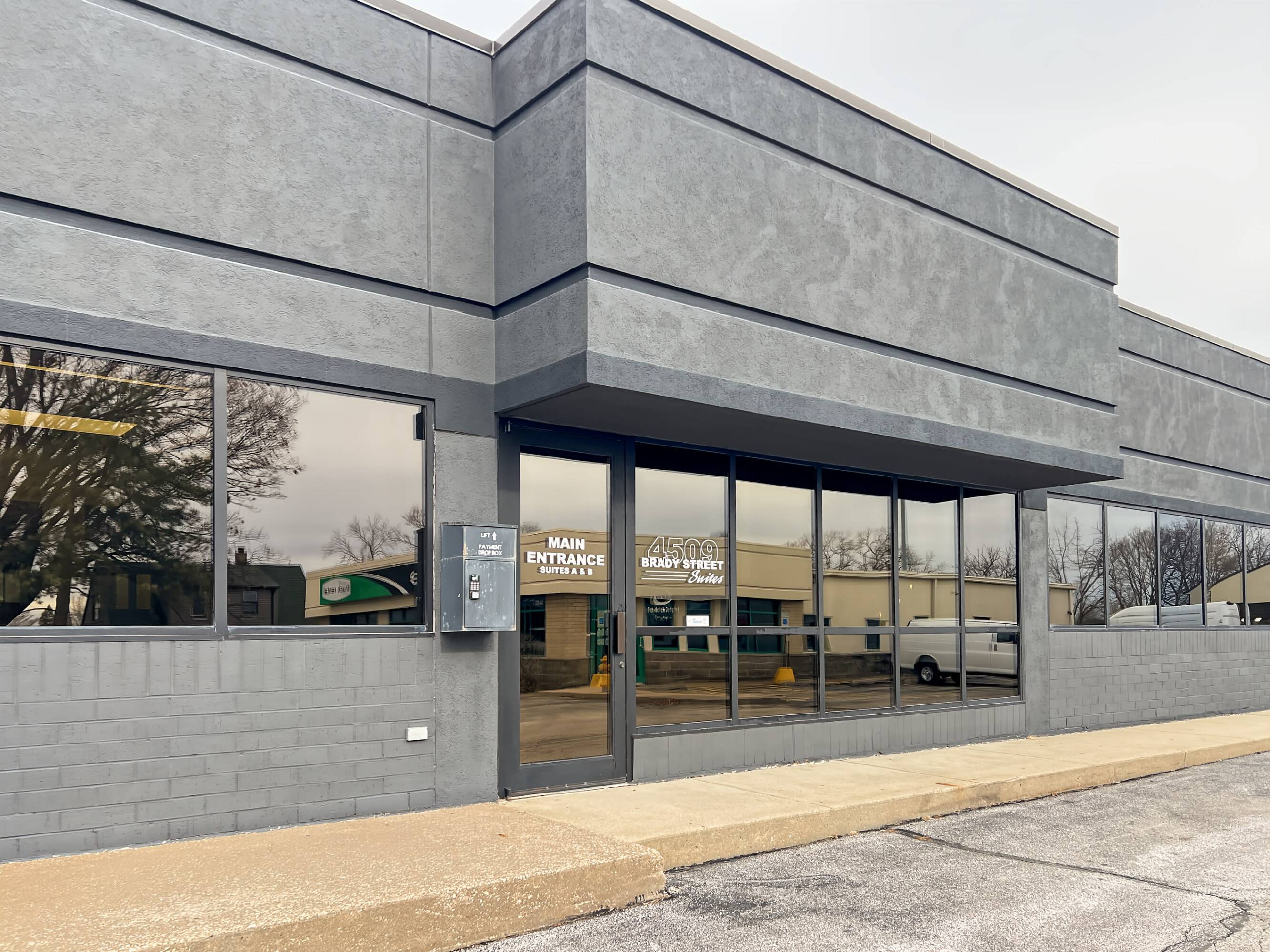 3824415