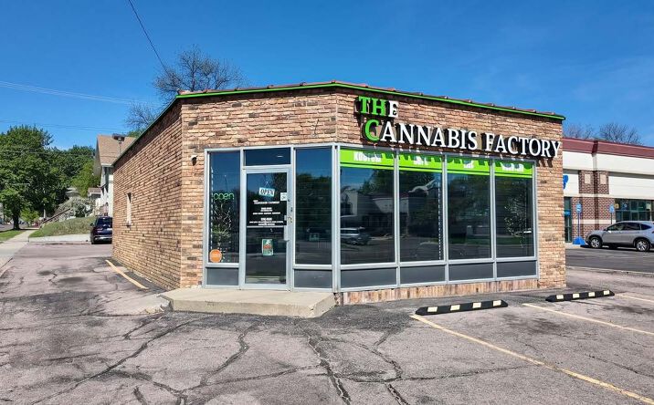 Pictures of Retail property located at 825 S Minnesota Ave, Sioux Falls, SD 57104 for lease - image #1