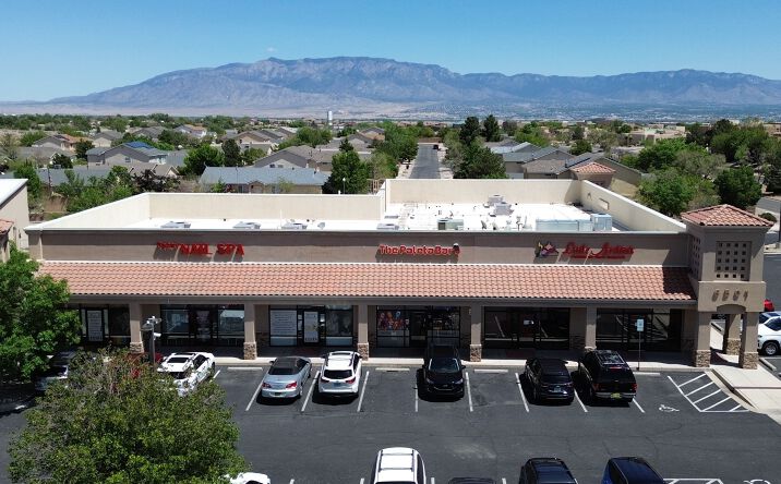 Pictures of Retail property located at 6501 Paradise Blvd NW, Albuquerque, NM 87114 for lease - image #1