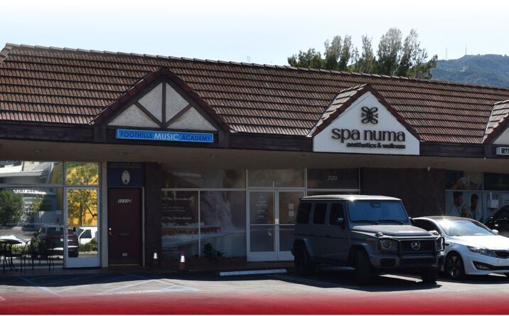 Pictures of Office property located at 3210 Honolulu Avenue, Glendale, CA 91214 for lease - image #1