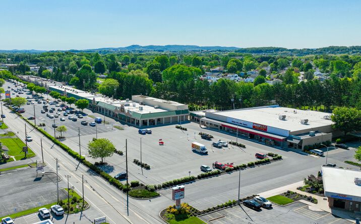 Pictures of Retail property located at 5202 Simpson Ferry Rd, Mechanicsburg, PA 17050 for lease - image #1