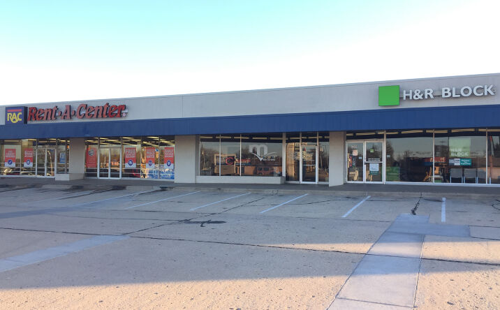 Pictures of Retail property located at 7014-7100 SE 15th Street, Midwest City, OK 73110 for lease - image #1
