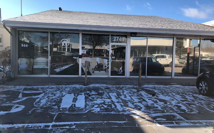 Pictures of Retail, Office, Industrial property located at 2741 E monument st, Colorado Springs, CO 80909 for lease - image #1