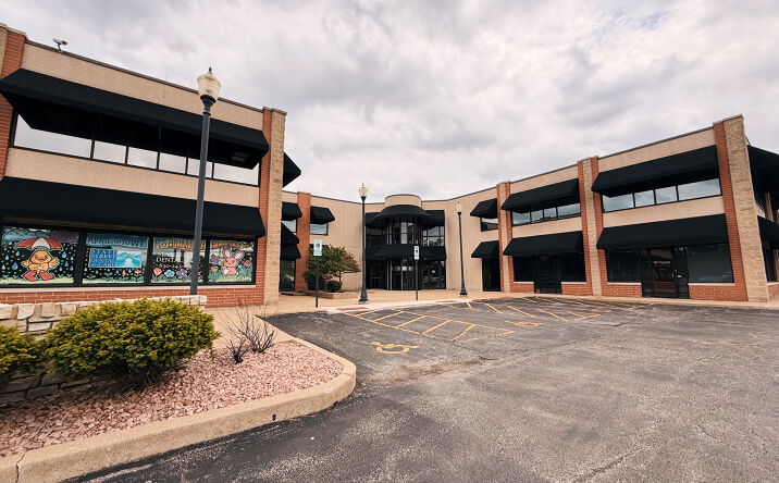 Pictures of Office property located at 1011 State Street, Lemont, IL 60439 for lease - image #1