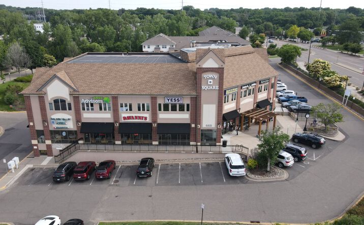 Pictures of Retail property located at 661-699 Winnetka Avenue N, Golden Valley, MN 55427 for lease - image #1