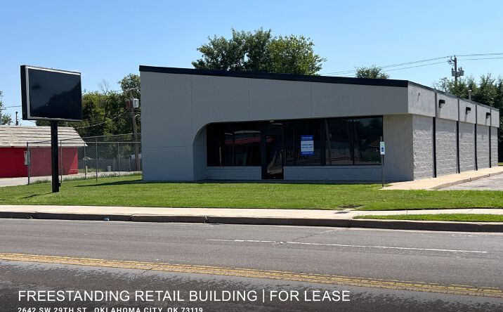 Pictures of Retail property located at 2431 SE Washington Blvd, Bartlesville, OK 74006 for lease - image #1
