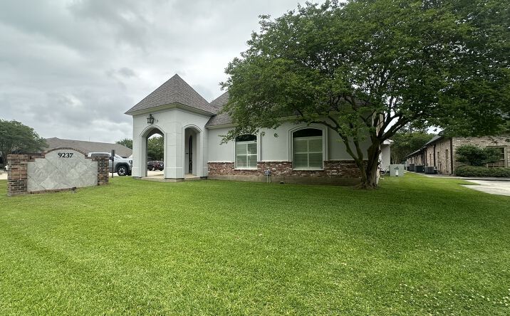 Pictures of Office property located at 9237 BLUEBONNET BLVD, BATON ROUGE, LA 70810 for lease - image #1