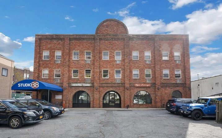 Pictures of Land property located at 38 Beekman Avenue Ground Floor #2, Sleepy Hollow, NY 10591 for lease - image #1
