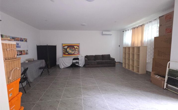 Pictures of Office property located at 810 E 165th Street, Bronx, NY 10459 for lease - image #1