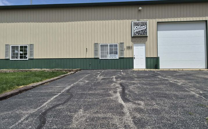 Pictures of Industrial property located at 465 Mulberry Street 2, Manteno, IL 60950 for lease - image #1