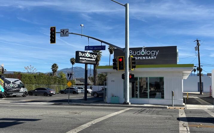 Pictures of Industrial property located at 172 N San Jacinto Street, Unit 2, Hemet, CA 92543 for lease - image #1