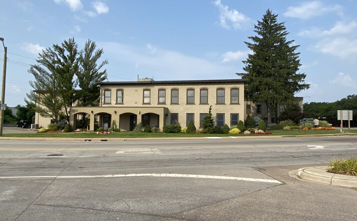 Pictures of Office, Special Purpose property located at 400 Ann Street Northwest, Grand Rapids, MI 49504 for lease - image #1