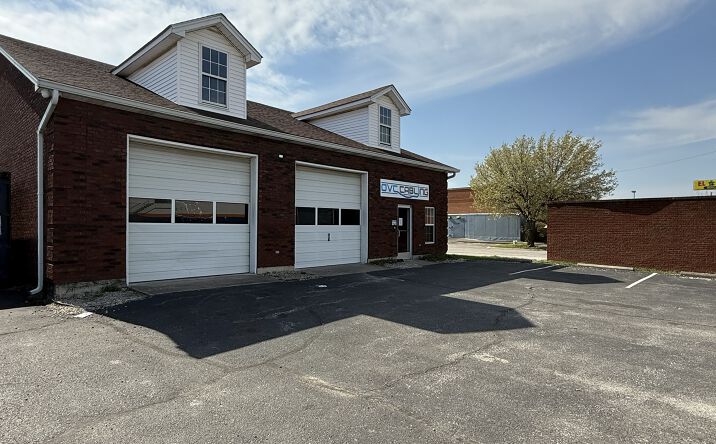 Pictures of Retail, Industrial property located at 1425 Cedar St, Clarksville, IN 47129 for lease - image #1