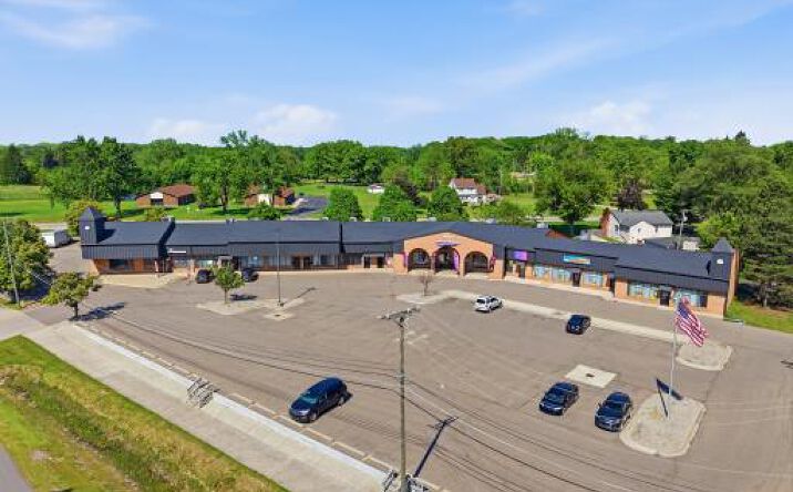 Pictures of Retail, Office, Special Purpose property located at 1400 Scott Lake Road, Waterford, MI 48328 for lease - image #1