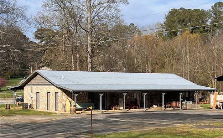 Pictures of Retail property located at 4645 Highway 136 W, Talking Rock, GA 30175 for lease - image #1