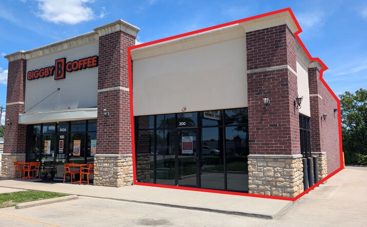 Pictures of Retail property located at 5434 N Bend Rd, Cincinnati, OH 45247-7007 for lease - image #1