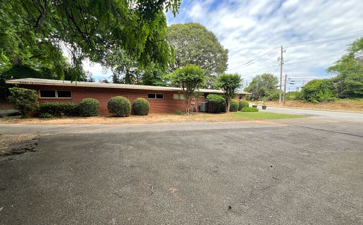 Pictures of Retail, Office, Special Purpose property located at 4384 Oakdale Road, Smyrna, GA 30080 for lease - image #1