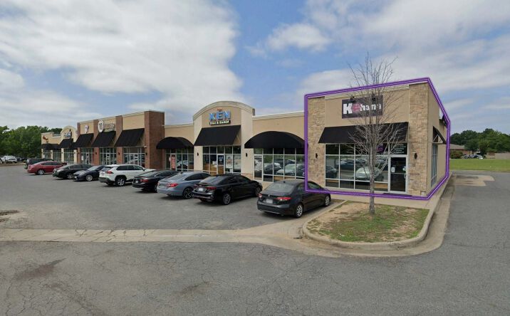 Pictures of Retail, Restaurant property located at 605 Salem Road, Conway, AR 72034 for lease - image #1