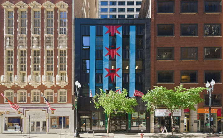 Pictures of Restaurant, Office property located at 170 W Washington Street, Chicago, IL 60602 for lease - image #1