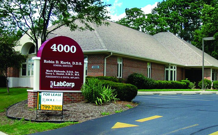 Pictures of Office property located at 4000 Parkmead Dr., Grove City, OH 43123 for lease - image #1
