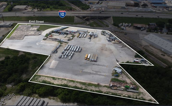 Pictures of Land property located at 4735 Emil Street, San Antonio, TX 78219 for lease - image #1