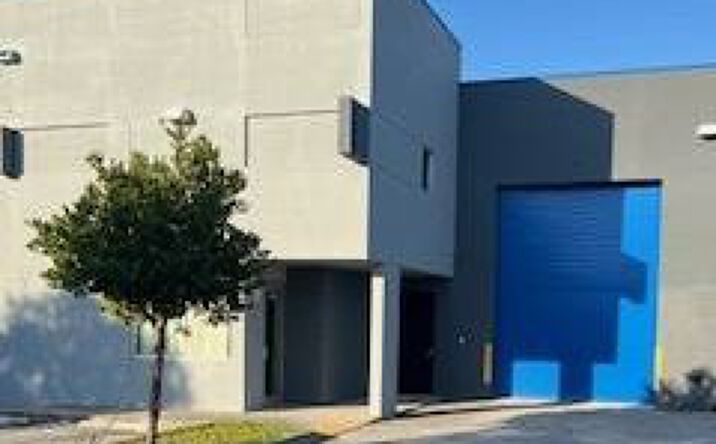 Pictures of Industrial property located at 8605 NW 64th Street, Miami, FL 33014 for lease - image #1
