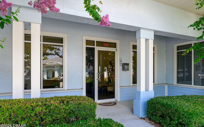 Pictures of Office, Retail property located at 4639 Clyde Morris Boulevard 106, Port Orange, FL 32129 for lease - image #1