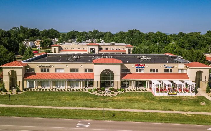 Pictures of Retail, Office property located at 9204 TAYLORSVILLE RD, JEFFERSONTOWN, KY 40299-1787 for lease - image #1