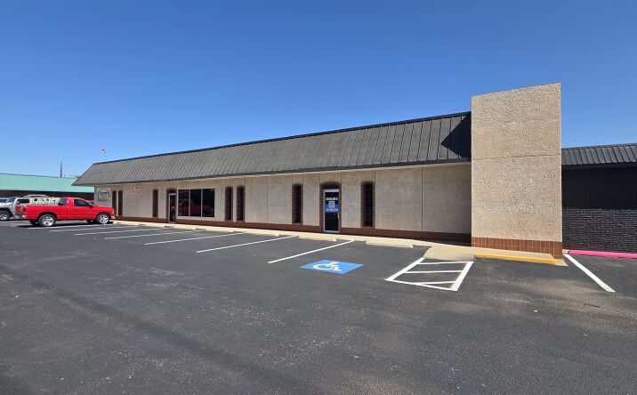 Pictures of Retail, Office property located at 3208 34TH ST, LUBBOCK, TX 79410-3230 for lease - image #1
