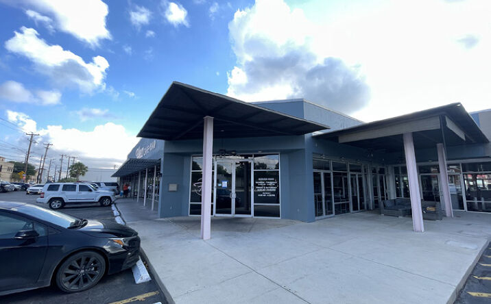 Pictures of Retail, Restaurant property located at 4210 McCullough Ave, San Antonio, TX 78212 for lease - image #1