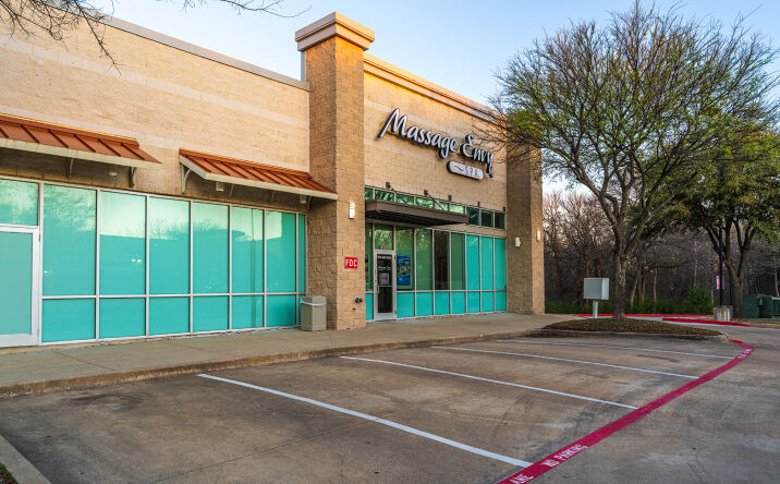 Pictures of Retail property located at 4301 Lakeview Parkway, Rowlett, TX 75088 for lease - image #1