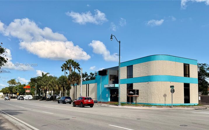 Pictures of Retail, Office property located at 3080 SW 8th St, Miami, FL 33135 for lease - image #1