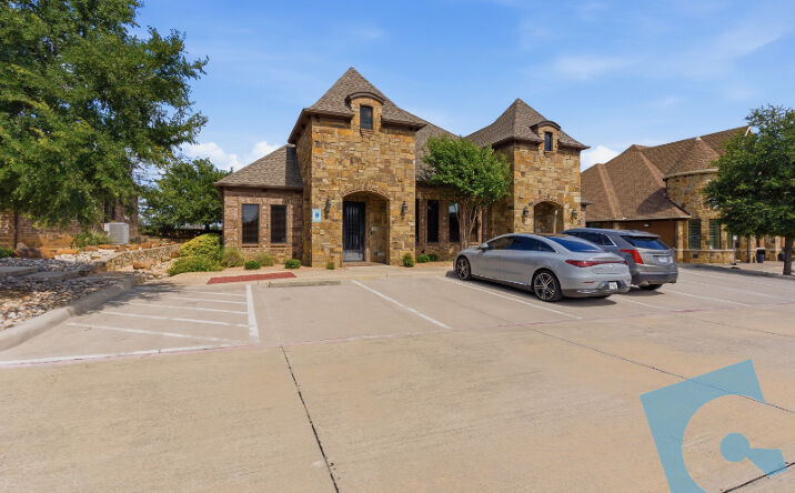 Pictures of Office property located at 9145 BELSHIRE DR, NORTH RICHLAND HILLS, TX 76182-7630 for lease - image #1