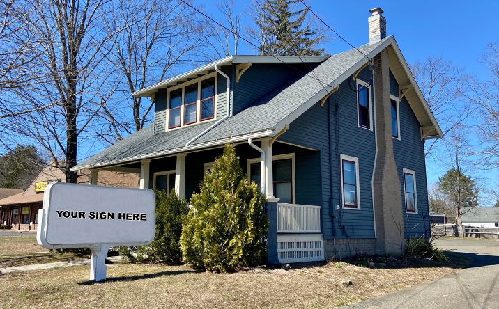 Pictures of Retail property located at 265 HAZARD AVE, ENFIELD, CT 06082-4647 for lease - image #1