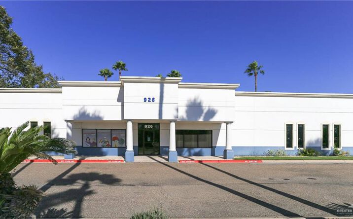 Pictures of Office property located at 926 W. Sam Houston Ave, Pharr, TX 78577 for lease - image #1