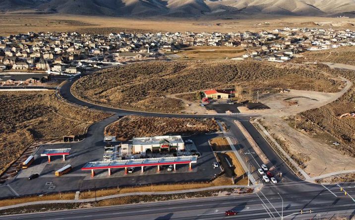 Pictures of Retail property located at 2000 South Ring Road, Saratoga Springs, UT 84045 for lease - image #1